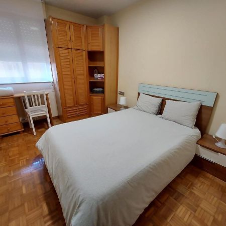 Appartement Piso Sencillo Y Acogedor Con Parking Gratuito à Baranain Extérieur photo
