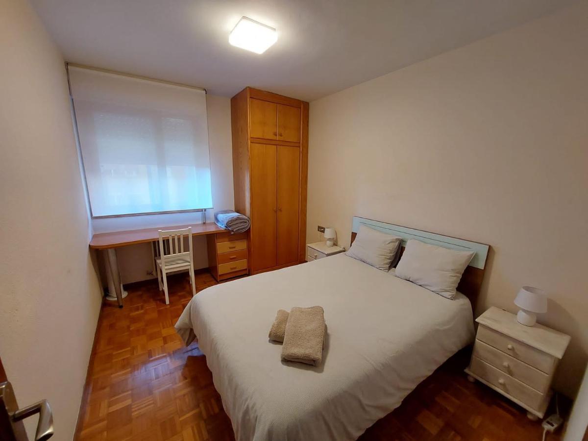 Appartement Piso Sencillo Y Acogedor Con Parking Gratuito à Baranain Extérieur photo