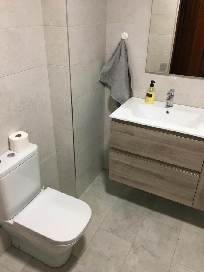 Appartement Piso Sencillo Y Acogedor Con Parking Gratuito à Baranain Extérieur photo