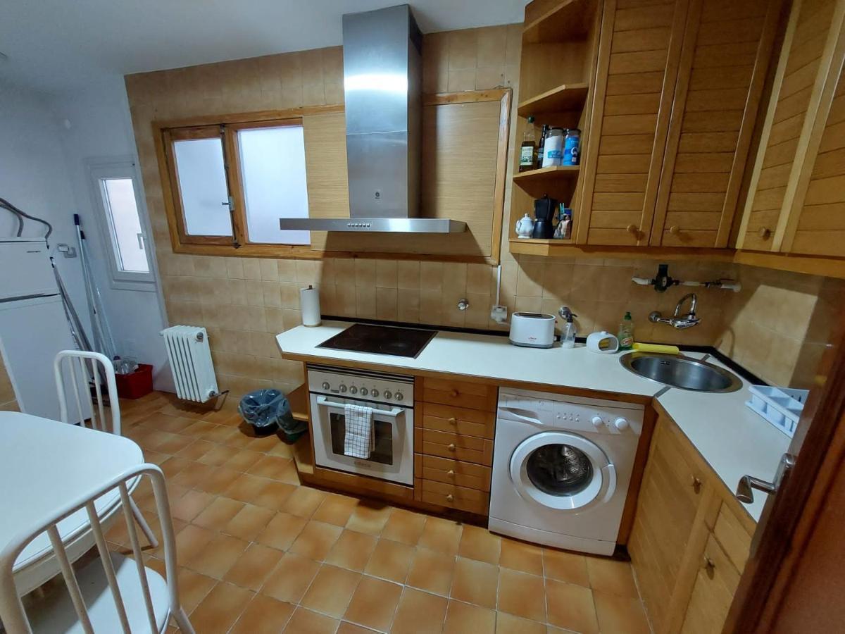 Appartement Piso Sencillo Y Acogedor Con Parking Gratuito à Baranain Extérieur photo