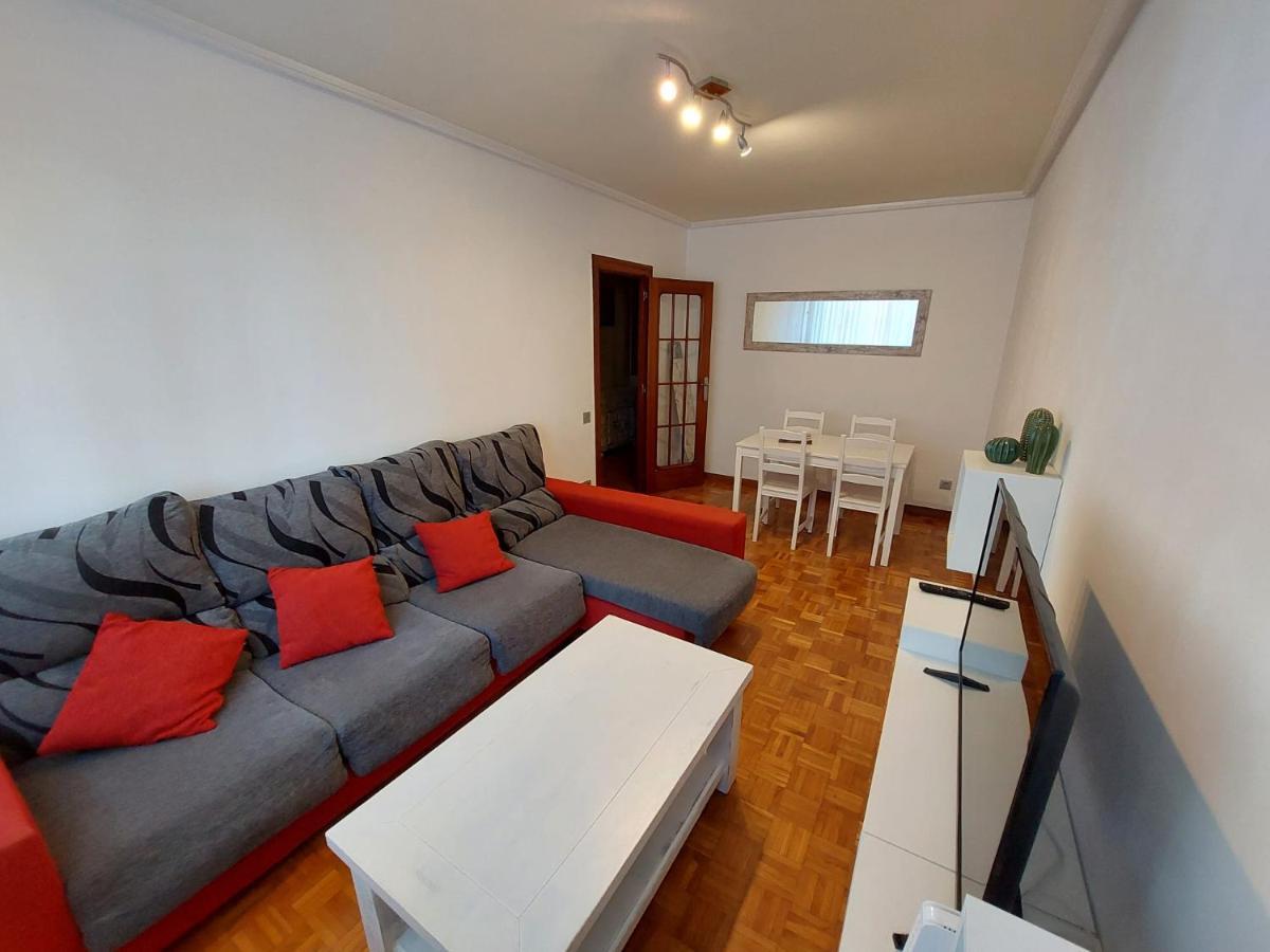 Appartement Piso Sencillo Y Acogedor Con Parking Gratuito à Baranain Extérieur photo